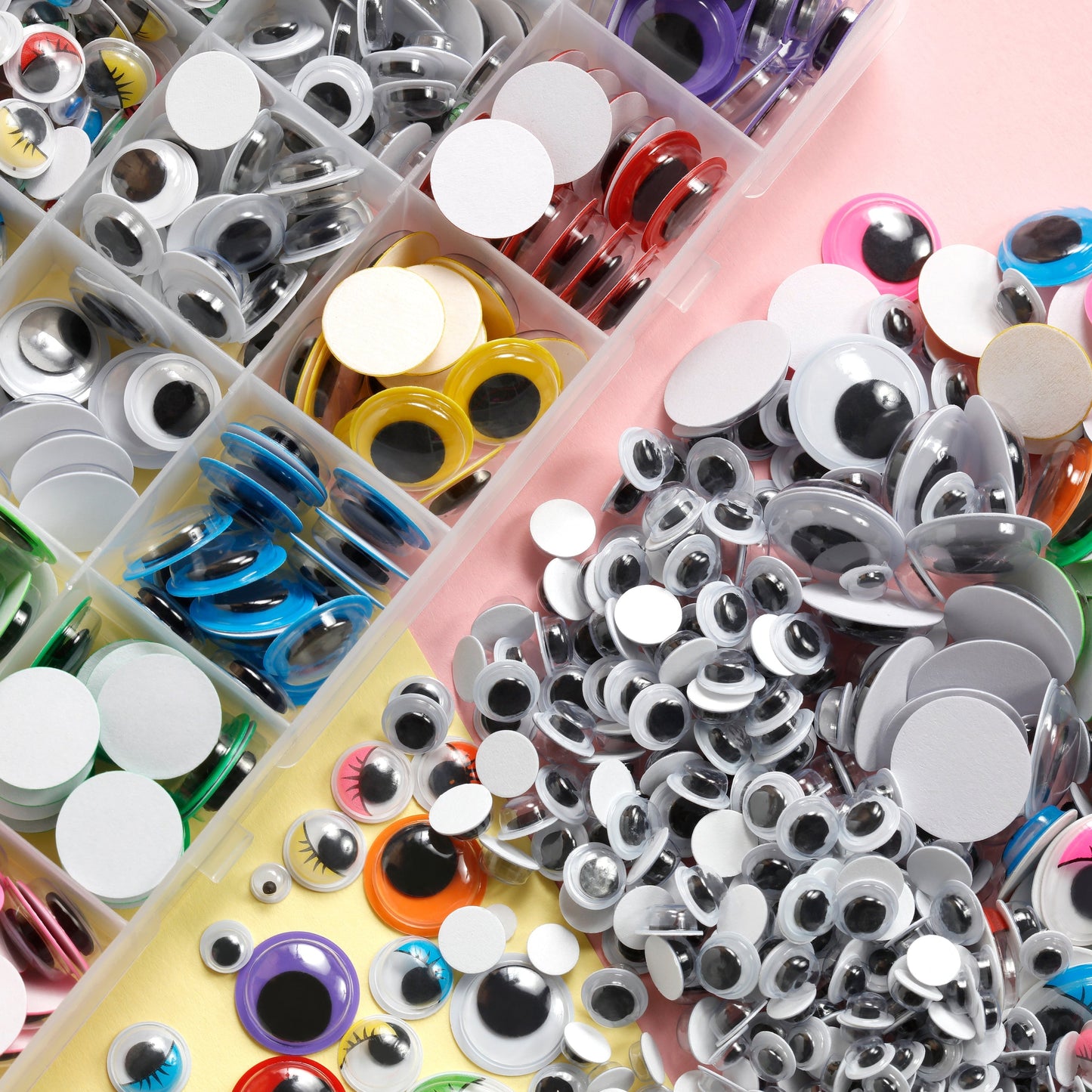 Image of Assorted Googly Eyes Close-up | Caption-Assorted Googly Eyes Close-up