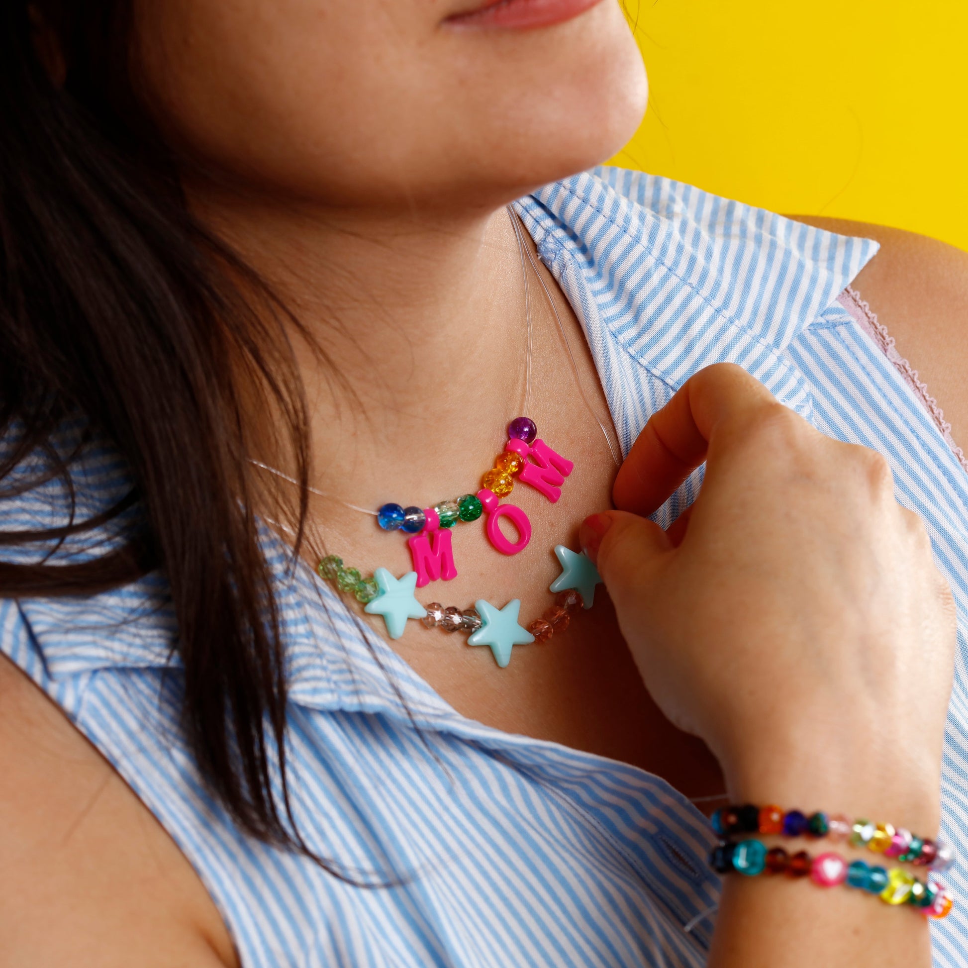 Image of Close-up of Bracelet from the Bulk Crackle Glass Beads Set